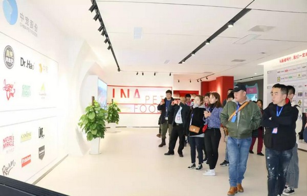 4d4a9f29f8a64dccbeabf64508780420