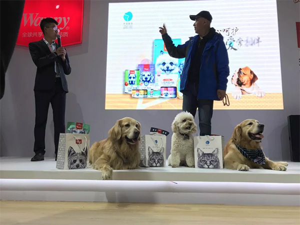 215b491ae8454fd09f40d558dc0a7a92