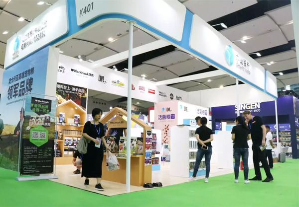 ef1e2da543404a84a885f701c6d1b130