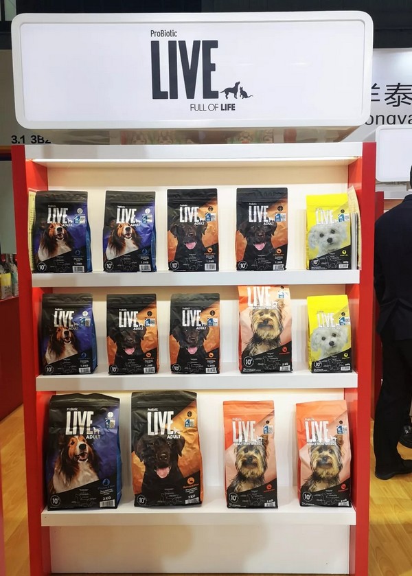 808bcb7f13e2416f94172d9f3d711e81