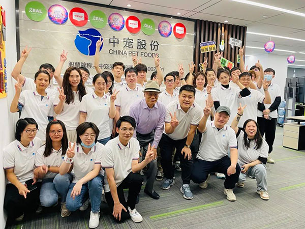 09b3e7d564904fc4a30bb60283ab8f33